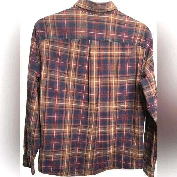 Eddie Bauer  NWOT thick flannel shirt, Size Medium - Picture 3 of 7